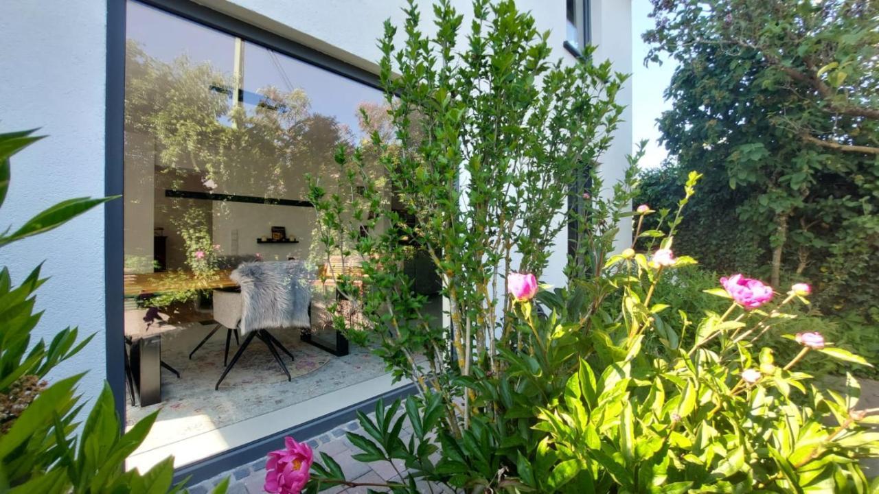 Adenauer Zwoelf - Das 5 Sterne Ferienhaus Mit Sauna Und Garten Am Eifelsteig Kerpen  Eksteriør bilde