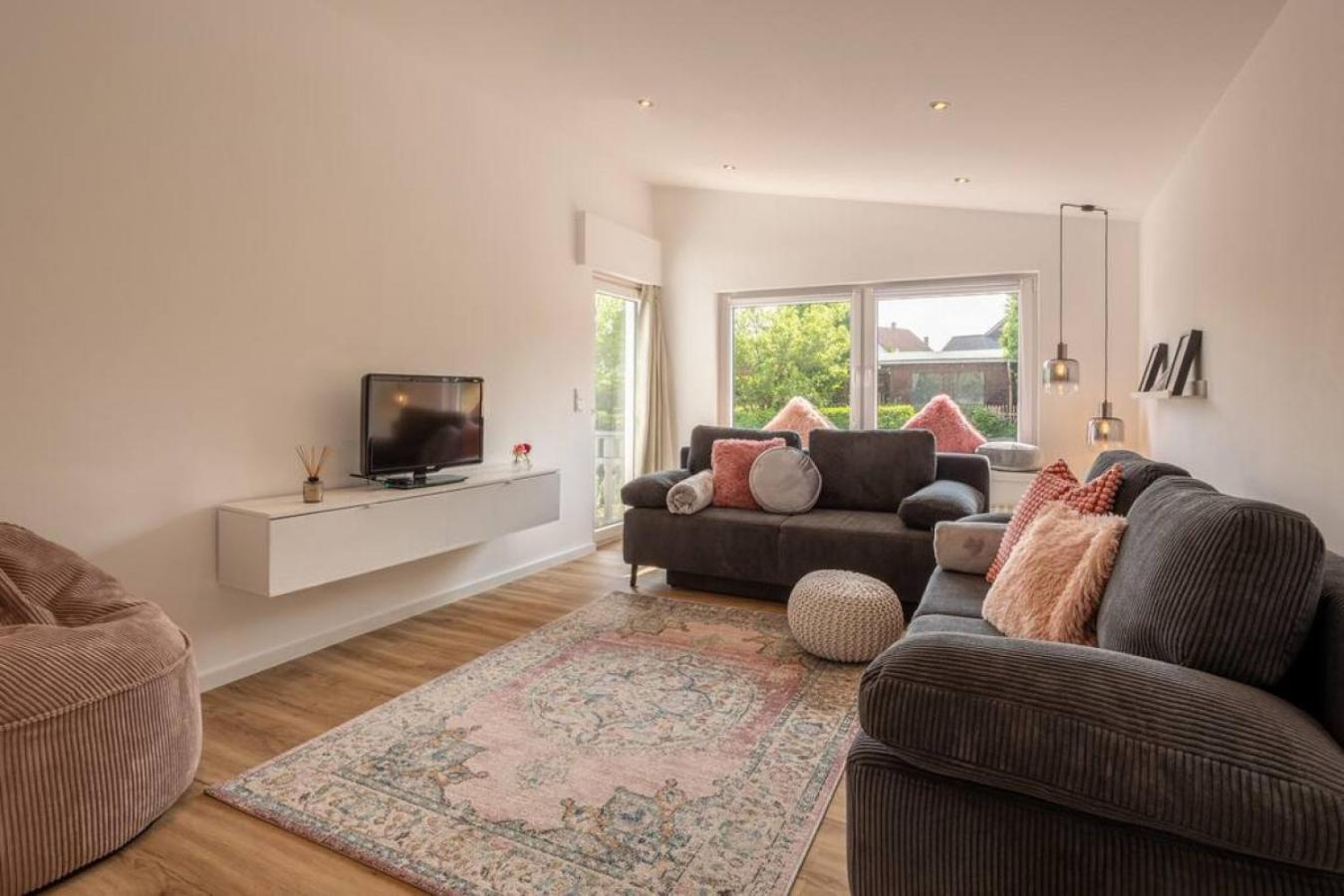 Adenauer Zwoelf - Das 5 Sterne Ferienhaus Mit Sauna Und Garten Am Eifelsteig Kerpen  Eksteriør bilde